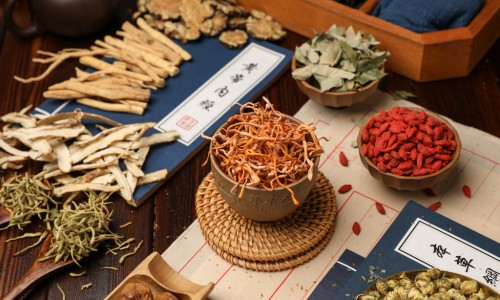 喝中药调理月经多久会来月经-喝中药调理月经排干净网 | 喝中药调理月经不来月经是什么情况,喝中药调理月经为什么会出血
